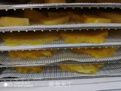 Make Pineapple dry step 5