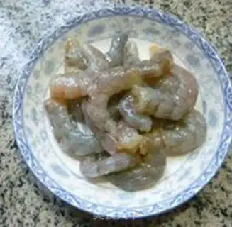 Make Shrimp celery tofu step 1