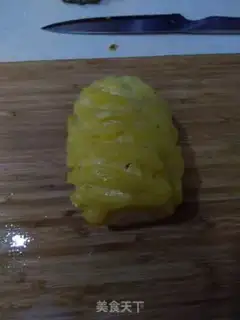 Make Pineapple juice step 1