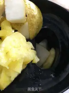 Make Pineapple pear juice step 5