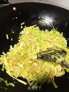 Make The fragrance chicken heart, the sour chicken step 1