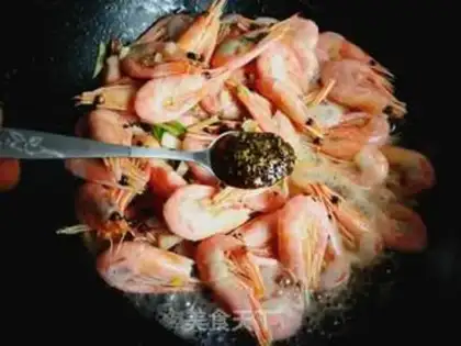 Make Spicy shrimp step 4