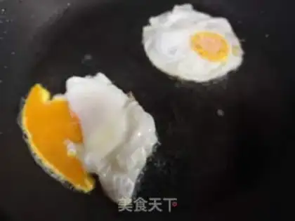 Make Egg sandwich step 1