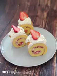 Make Strawberry roll step 14