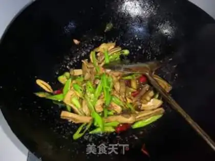 Make Pepper fried the pig belly step 10