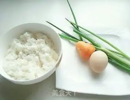 Make Egg fried rice step 1