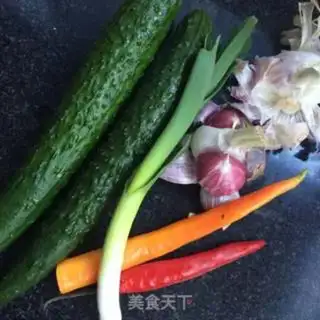 Make Garlic cucumber step 0