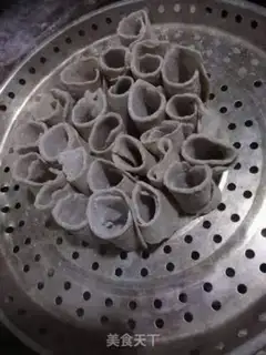 Make The steamed noodle nest step 4