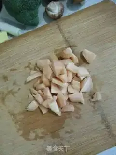 Make Chicken chest mushrooms and broccoli step 1