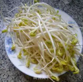Make Soybean sprouts step 1