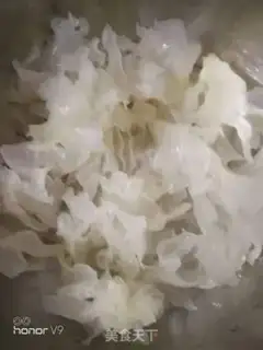 Make Silver ear pumpkin porridge step 1