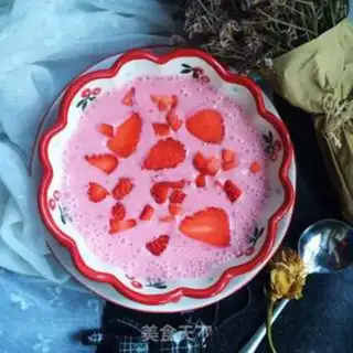 Make Strawberry shakes step 8