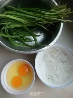 Make Silver fish fried eggs step 1