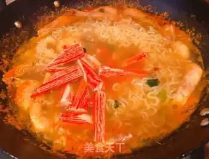 Make Seafood ramen step 3