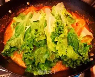 Make Seafood ramen step 4