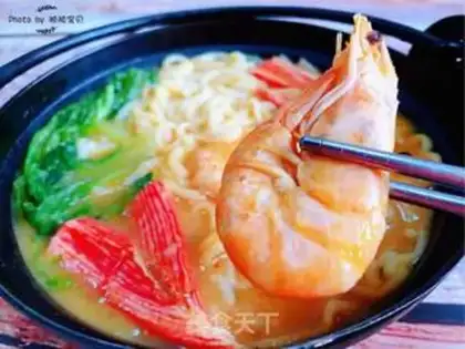 Make Seafood ramen step 9
