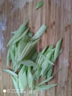 Make cucumber bean peel step 2