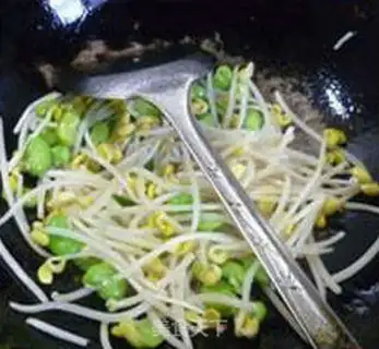 Make Bean sprouts step 4