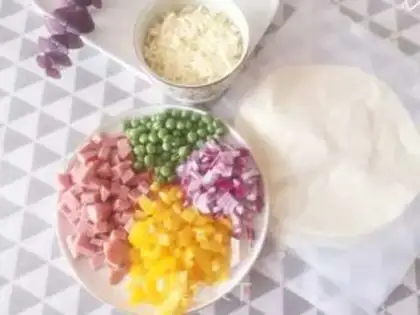 Make Hand-held pizza step 0