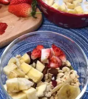 Make Fruit yogurt oatmeal step 2