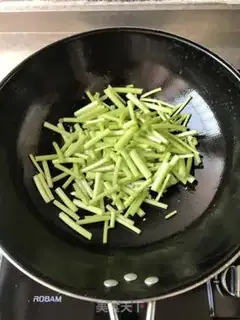 Make Garlic artemisinin pole step 3