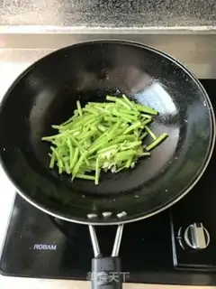 Make Garlic artemisinin pole step 4