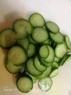 Make Strawberry cucumber lasa step 2