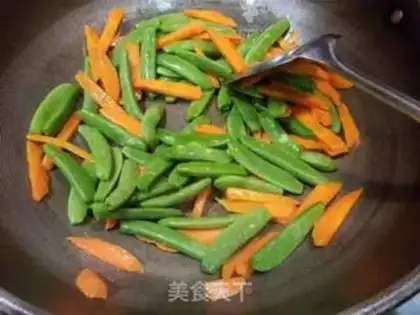 Make Curry noodles step 8