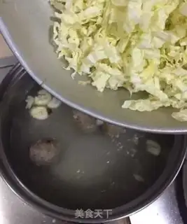 Make Meatball cabbage, silica soup step 5
