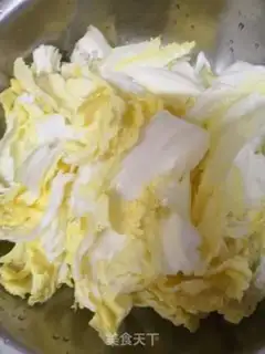 Make Garlic doll food step 0