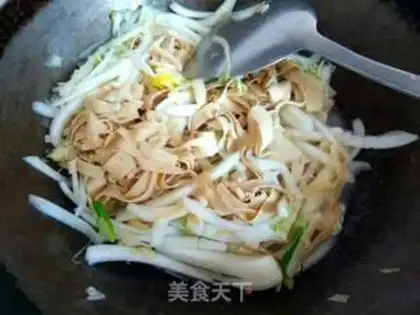 Make Cabbage dry tofu step 7