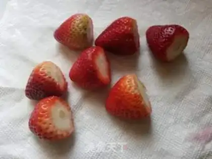 Make Strawberry roll step 10