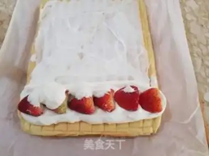 Make Strawberry roll step 11
