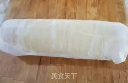 Make Strawberry roll step 13