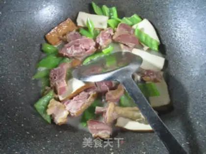Make Pyramid dry duck legs step 5