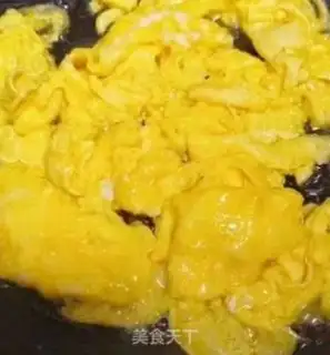 Make Pineapple rice step 0