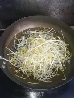 Make A cucumber sprouts fan step 0