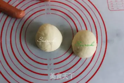 Make Hot dog roll step 3