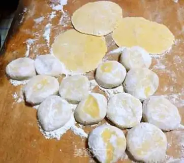 Make radish radish and fresh corn box step 6