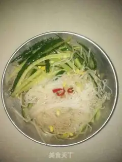 Make A cucumber sprouts fan step 10