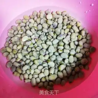 Make Garlic beans step 0