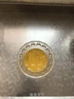 Make Homemade hand grab cake step 1