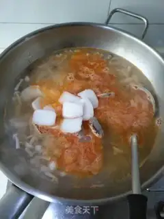 Make Seafood mushroom pastry soup step 10