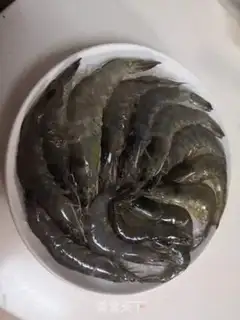 Make Garlic fan shrimp step 2