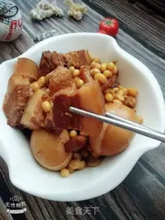 Make Five meat eggs and soybeans step 0