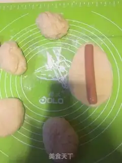 Make Ham sausage bread step 4
