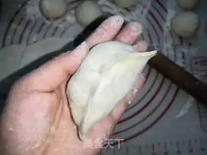 Make Poppy buns step 12