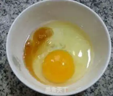 Make Cream eggs and rice step 3