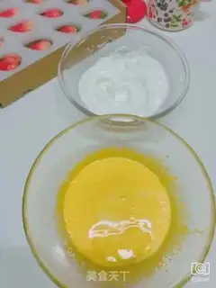 Make Strawberry waffles step 1