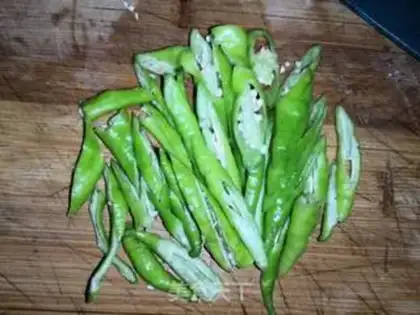 Make Pepper fried the pig belly step 2